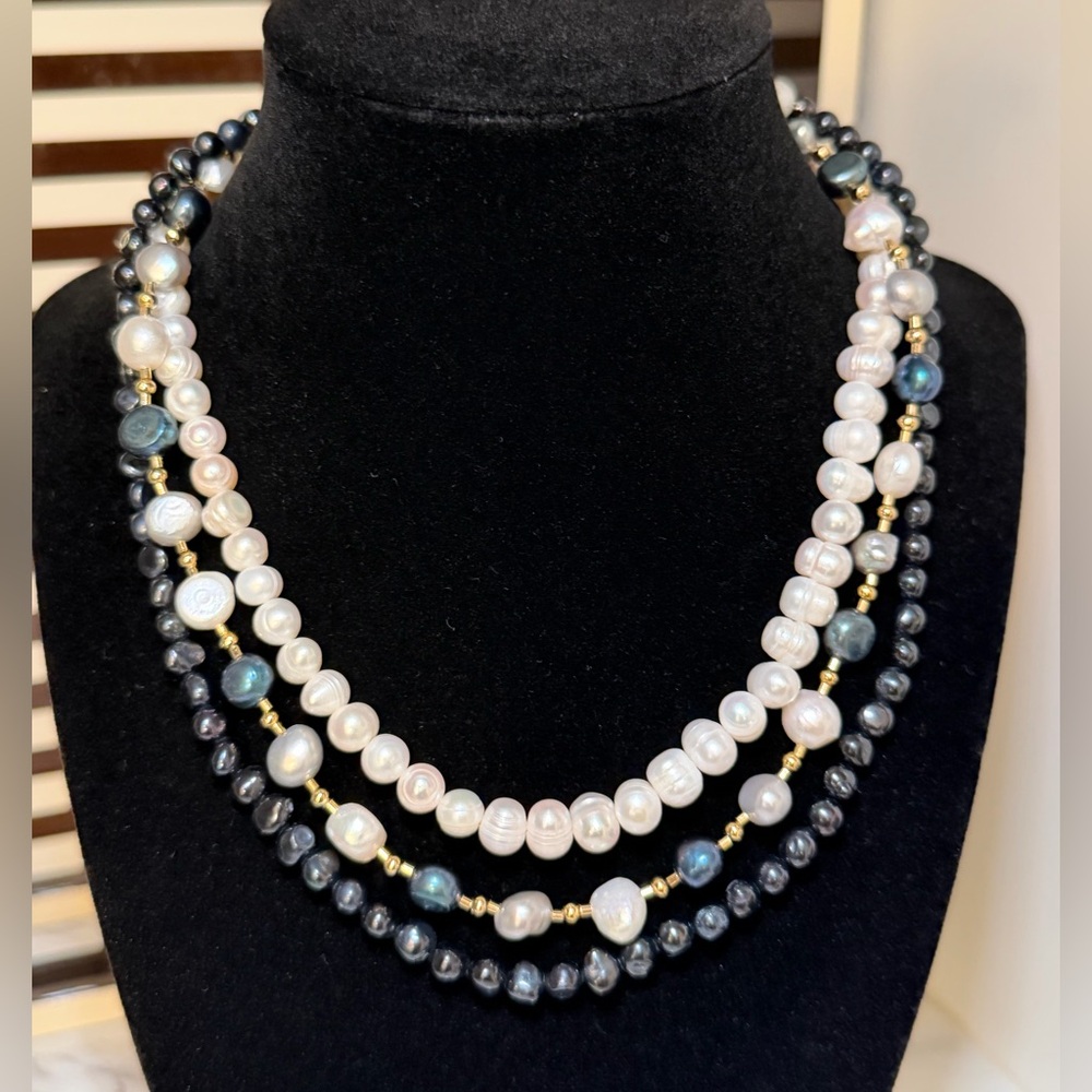 3 Freshwater Pearl Necklaces White Black Blue Layering Set NWT